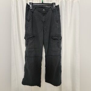 AE Women’s Stretch Black Baggy Cargo Pants